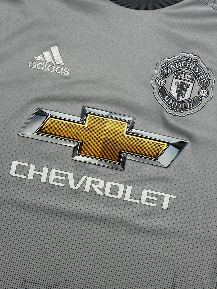 grey Adidas Manchester United away jersey {S}
