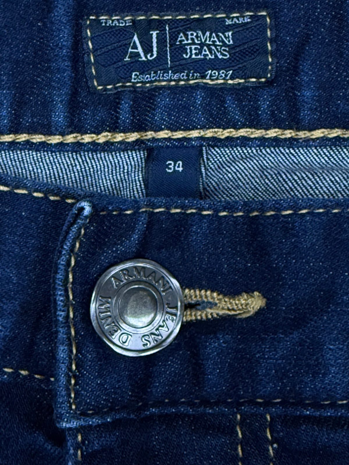 vintage Armani jeans {M}