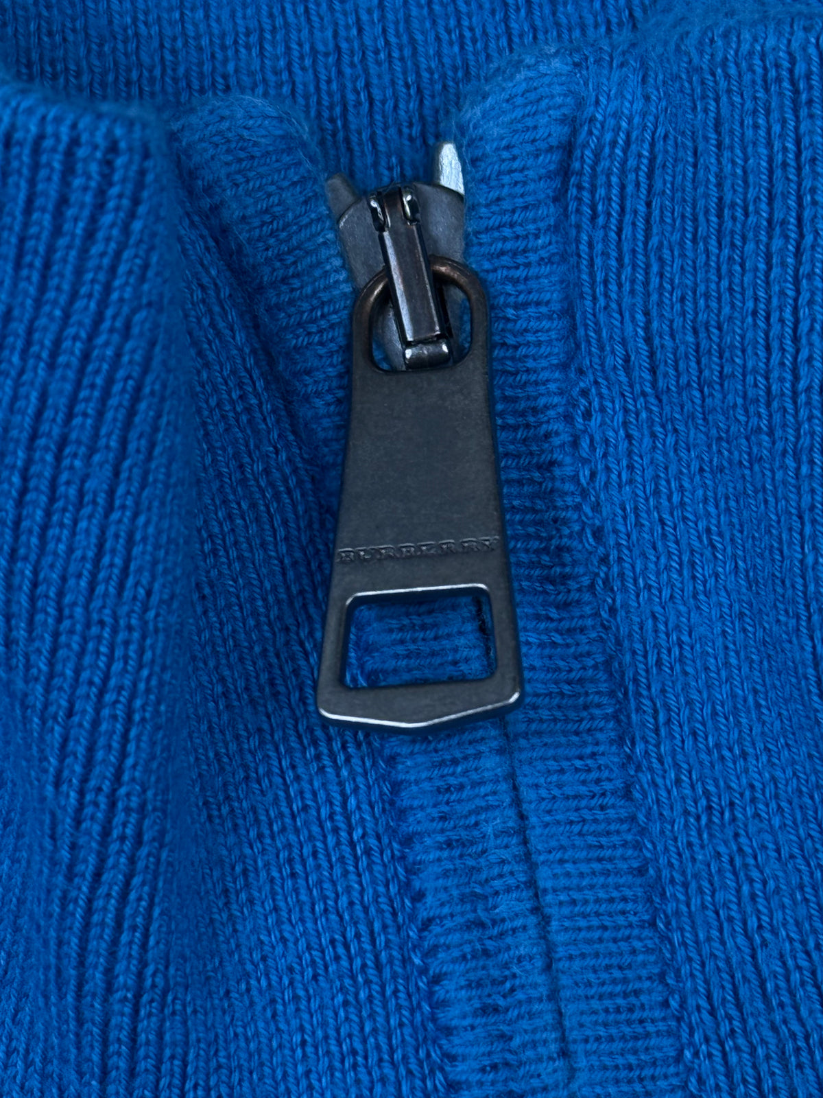 vintage Burberry quarterzip {S}