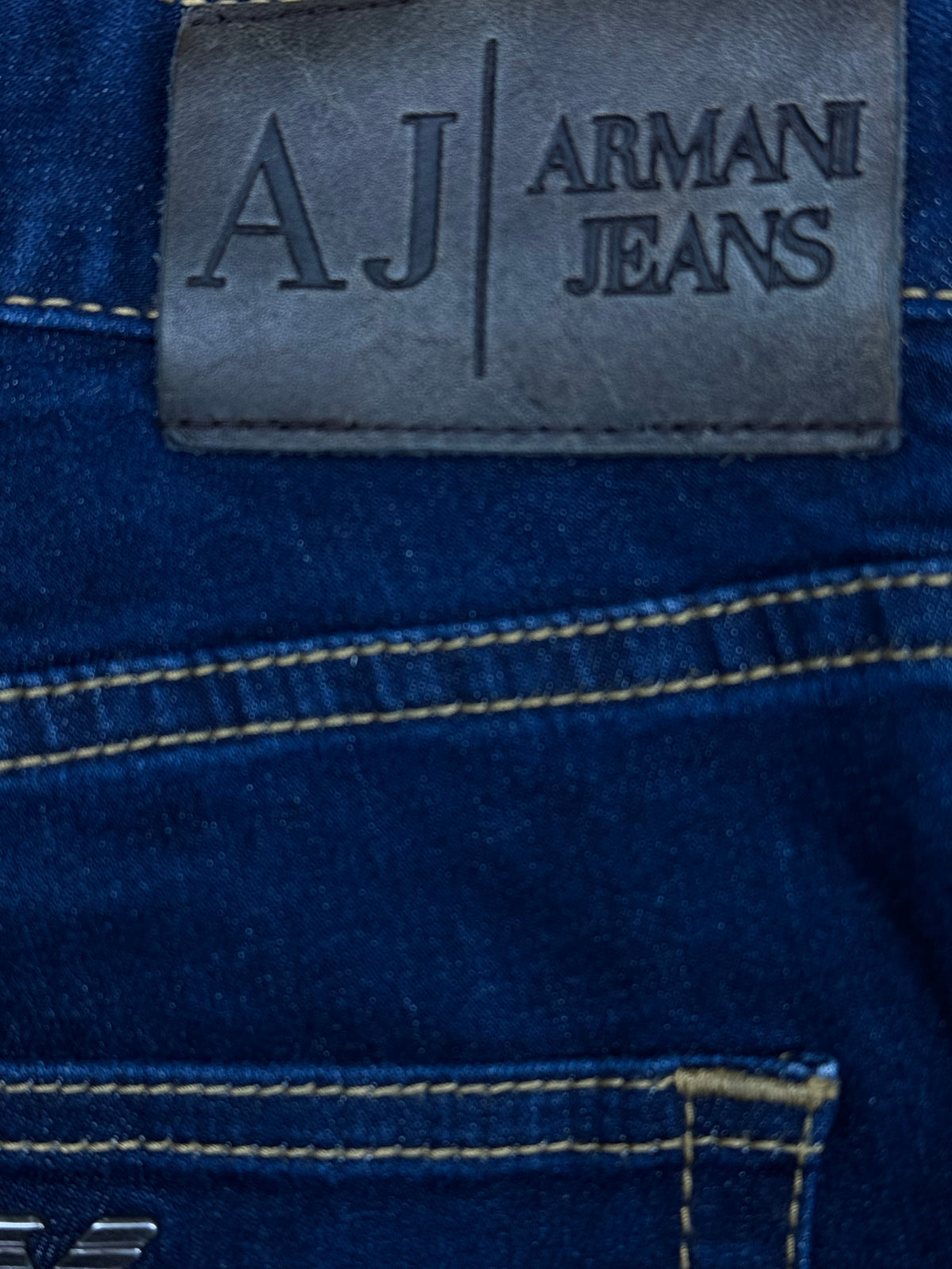 vintage Armani jeans {M}