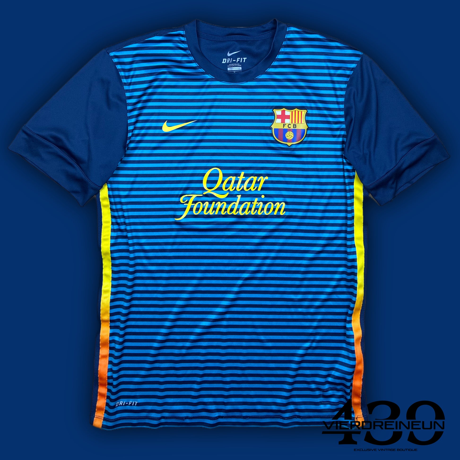 vintage Nike Fc Barcelona trainingjersey {M}
