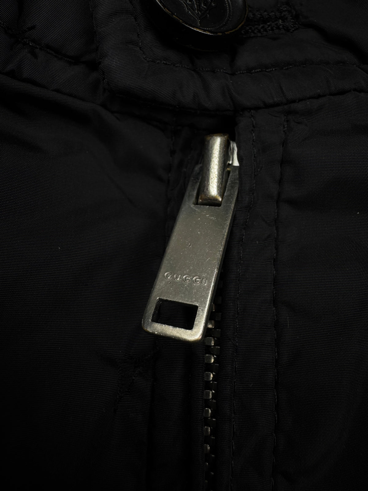 vintage Gucci windbreaker {M}