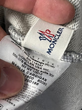 Cargar imagen en el visor de la galería, vintage Moncler sweatjacket {M}
