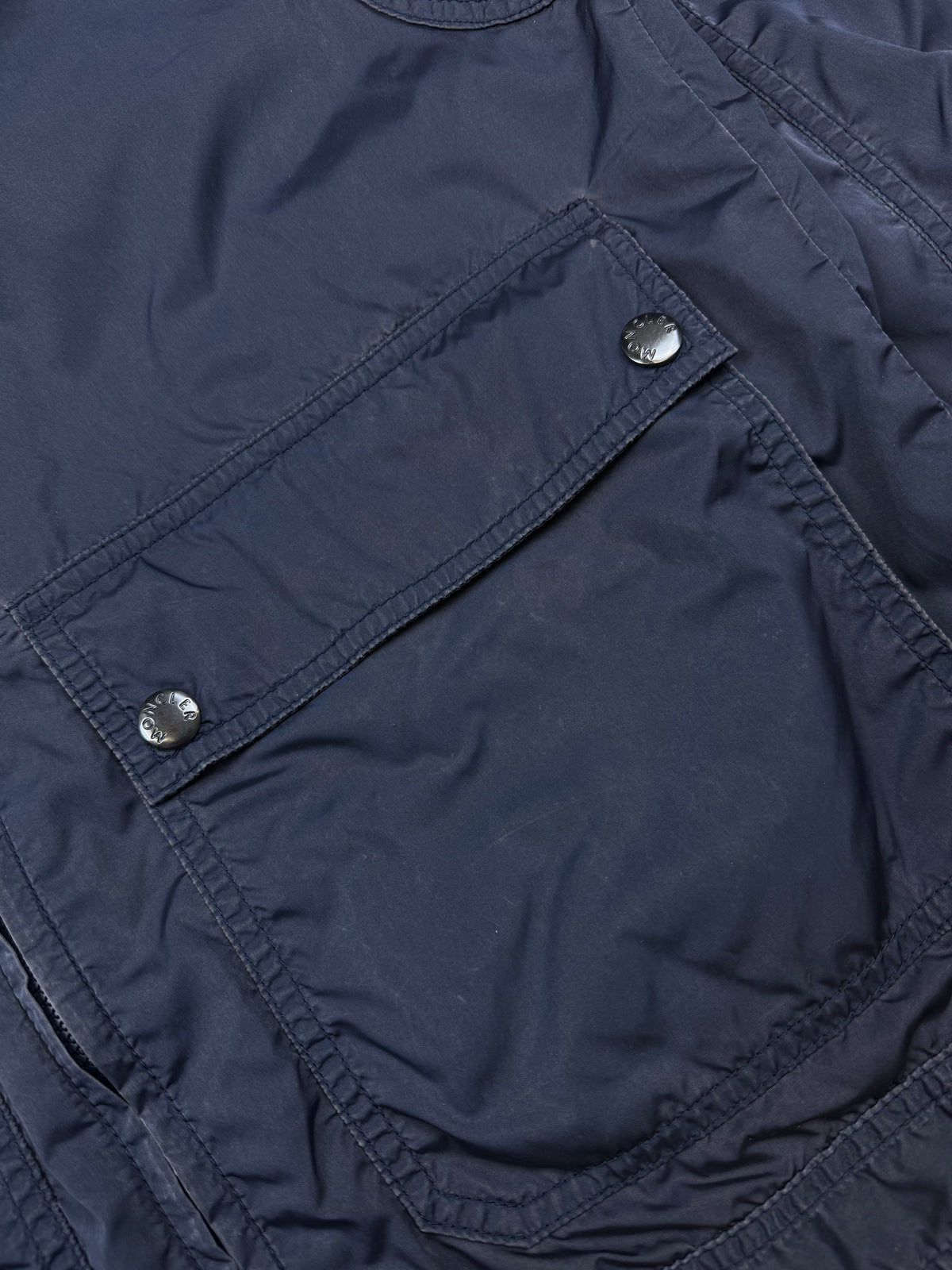 vintage Moncler windbreaker {M}