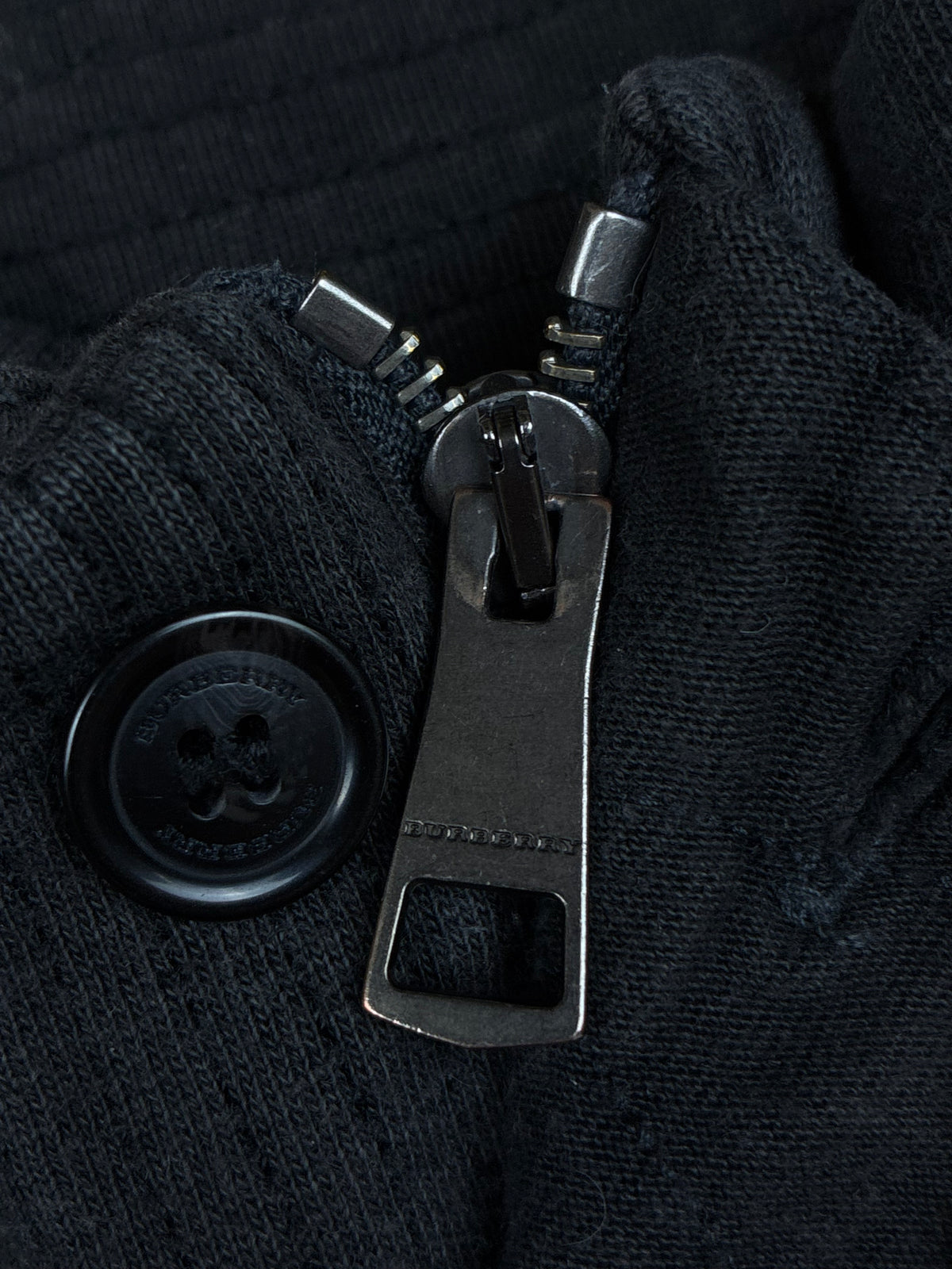 vintage Burberry quarterzip {XL}