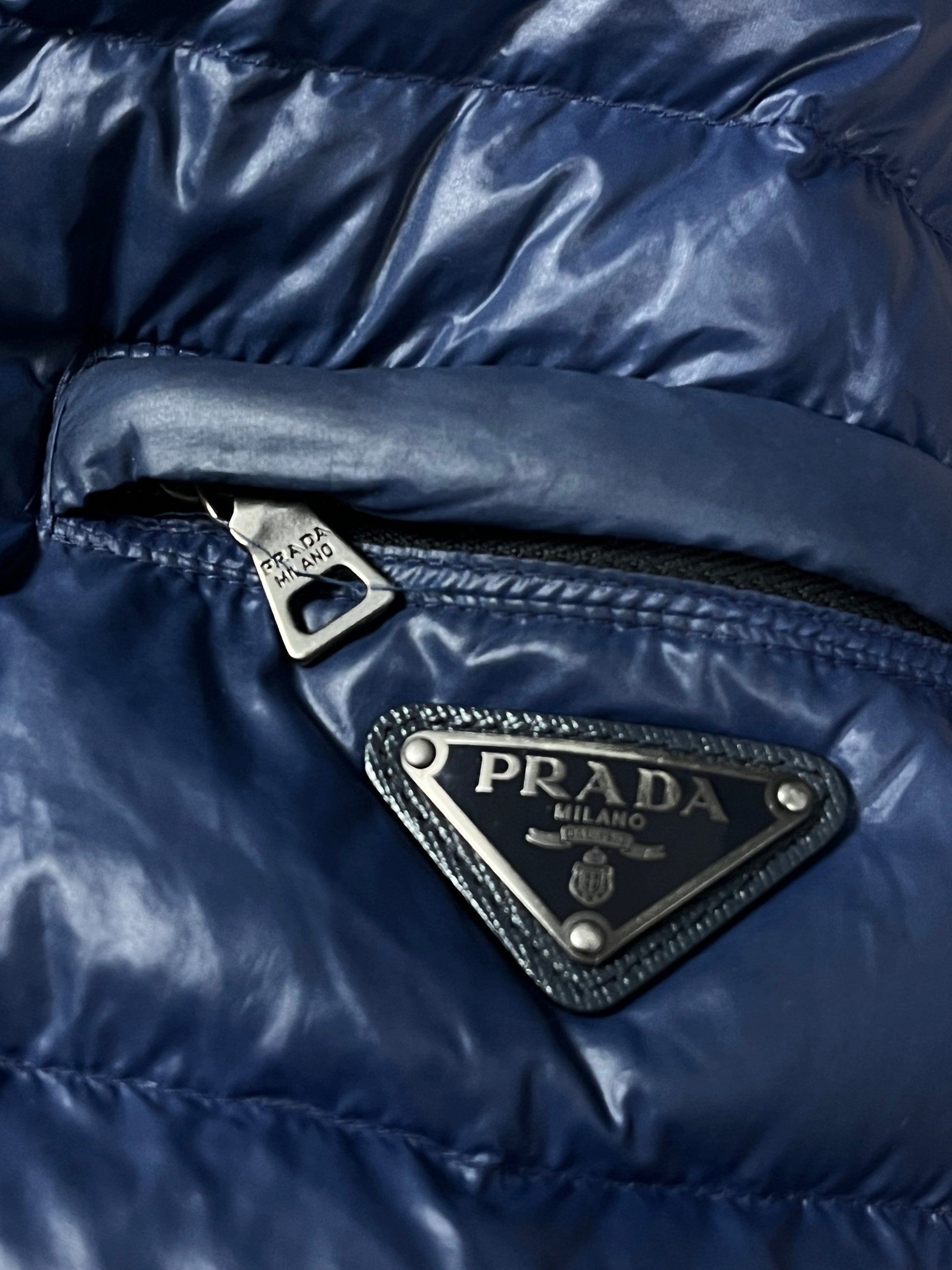 vintage Prada winterjacket {M}