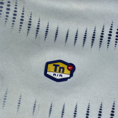 vintage Nike TN TUNED jersey {M}