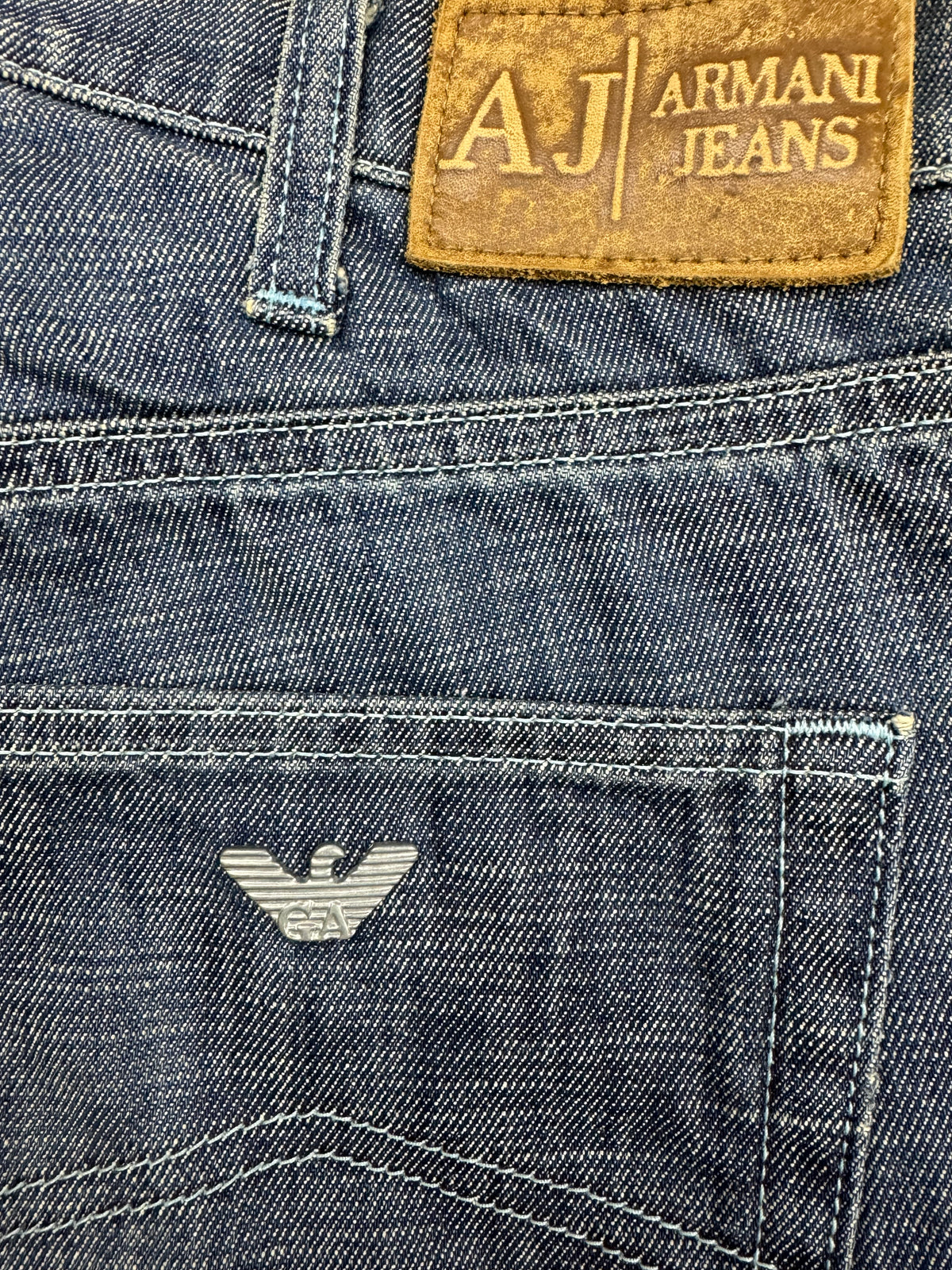 vintage Armani jeans {M}