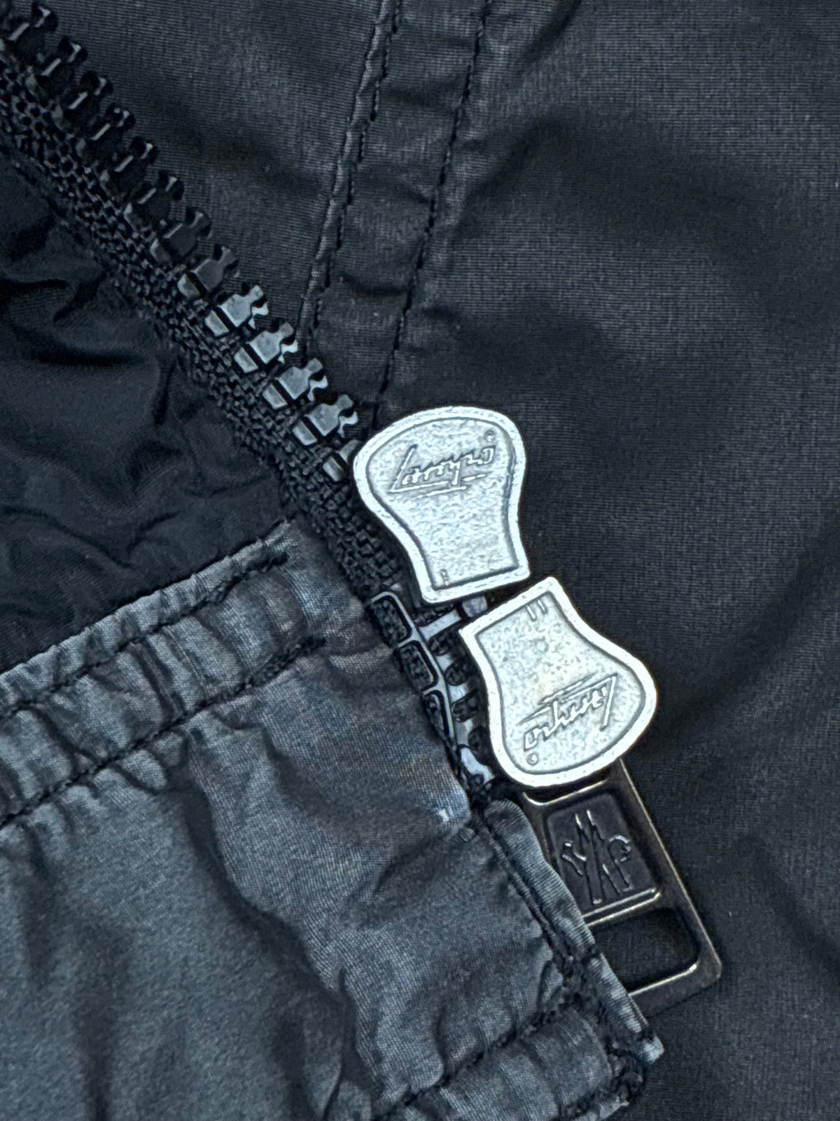 vintage Moncler windbreaker {S}