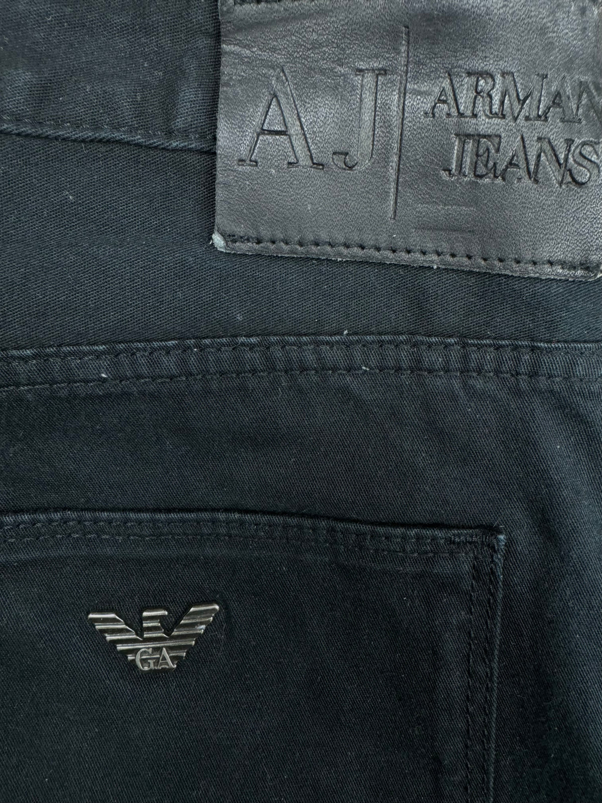 vintage Armani jeans {M}
