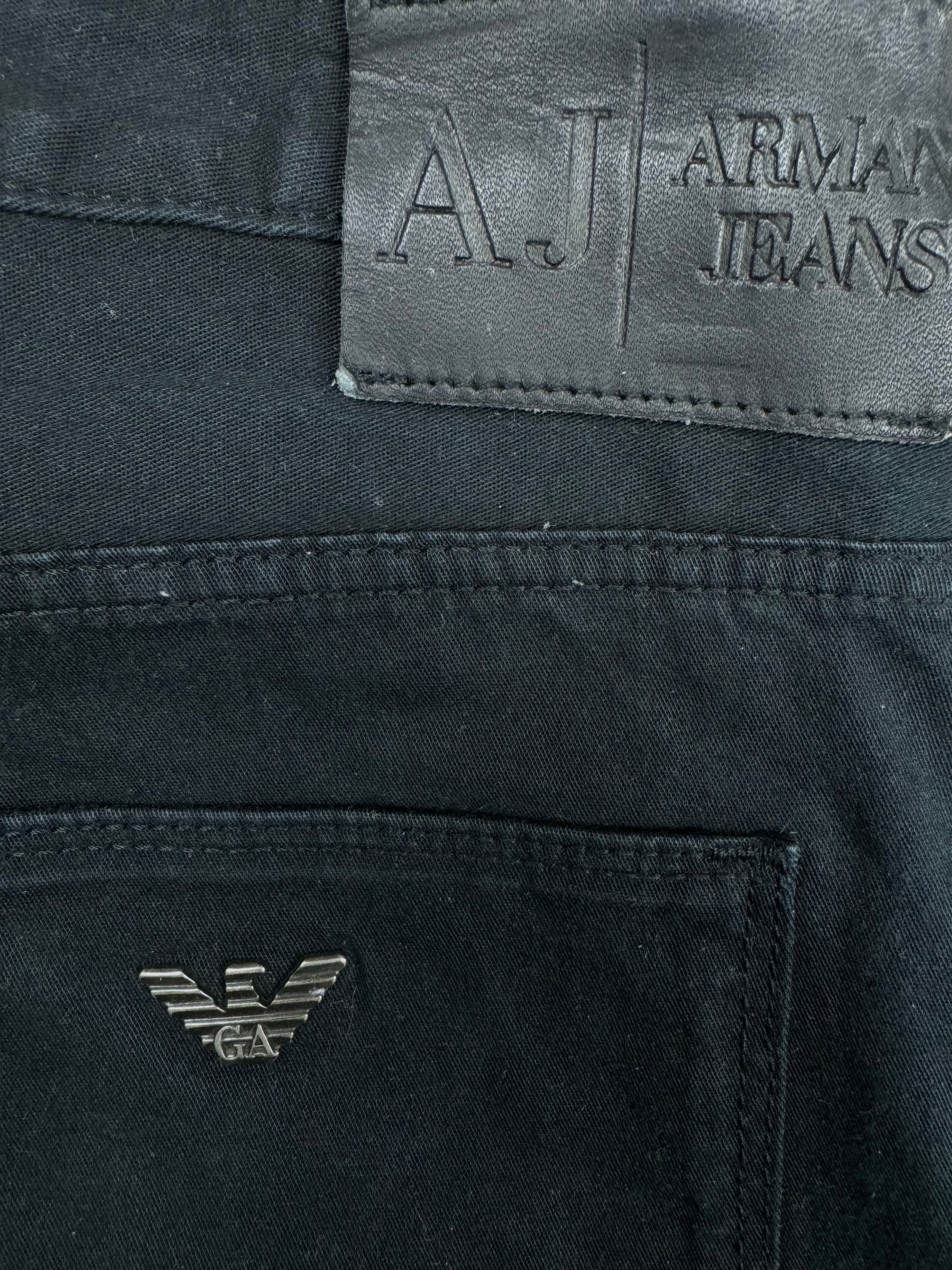 vintage Armani jeans {M}