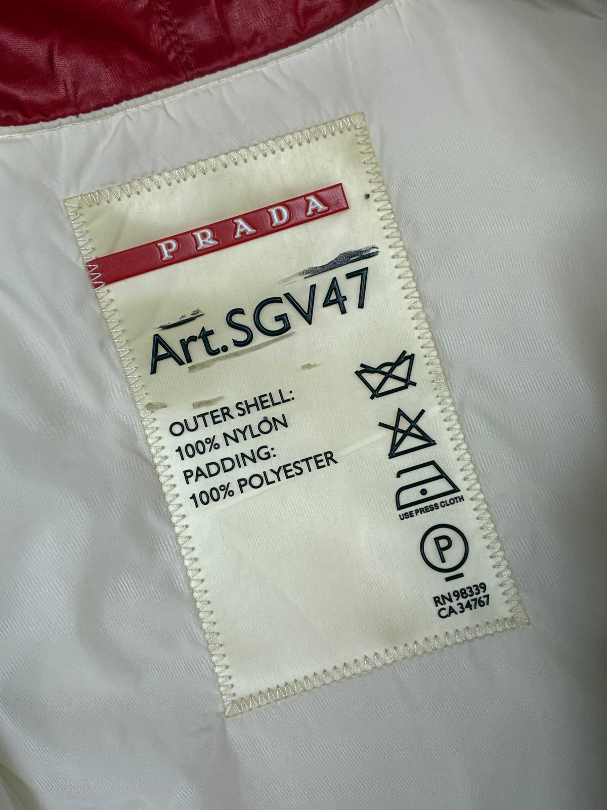 vintage Prada winterjacket {M}