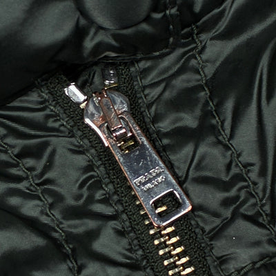 dark green Prada pufferjacket {XS}