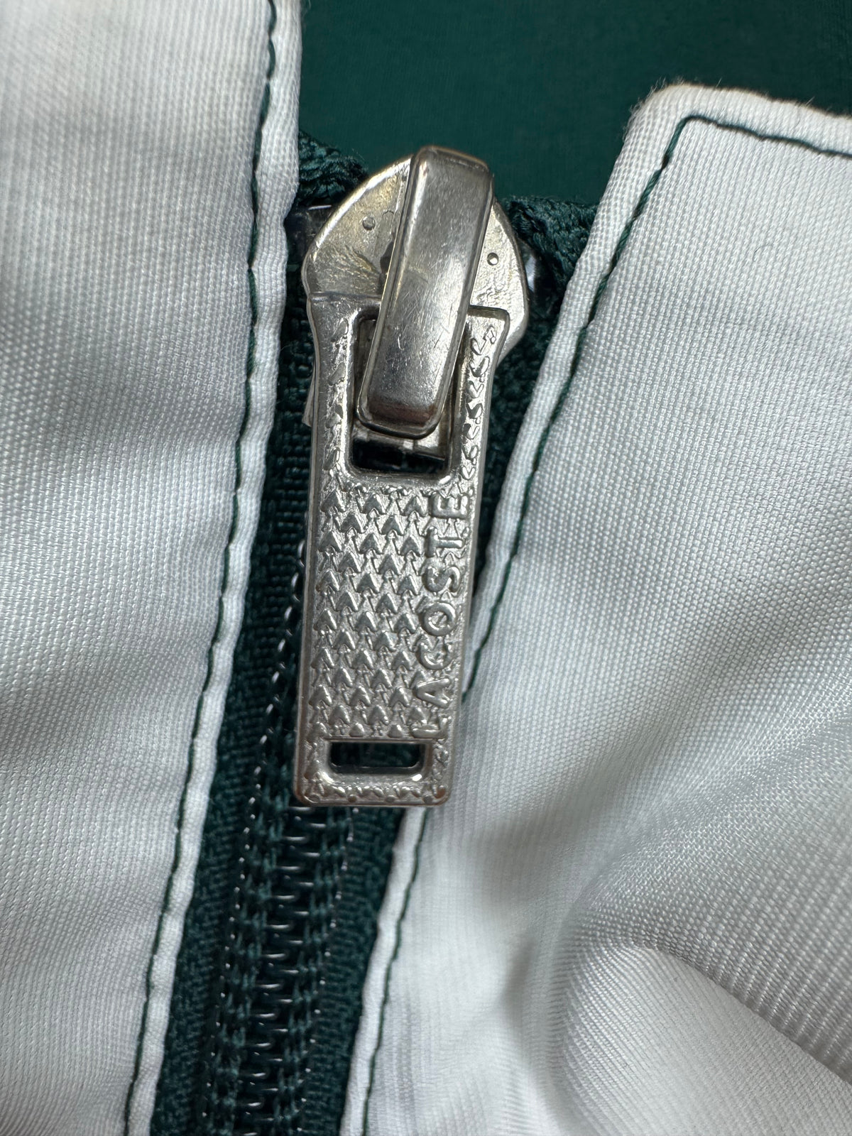 vintage Lacoste windbreaker {M}