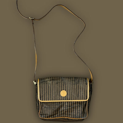 vintage Fendi slingbag