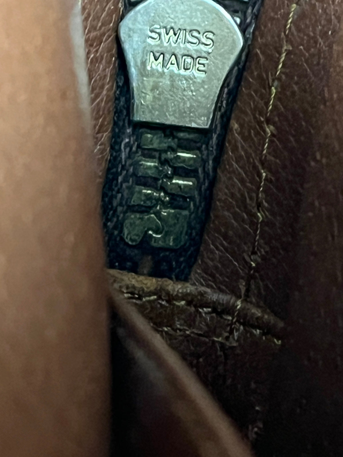 vintage Louis Vuitton slingbag