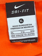 Cargar imagen en el visor de la galería, vintage Nike Fc Barcelona 2012-2013 away jersey {S}
