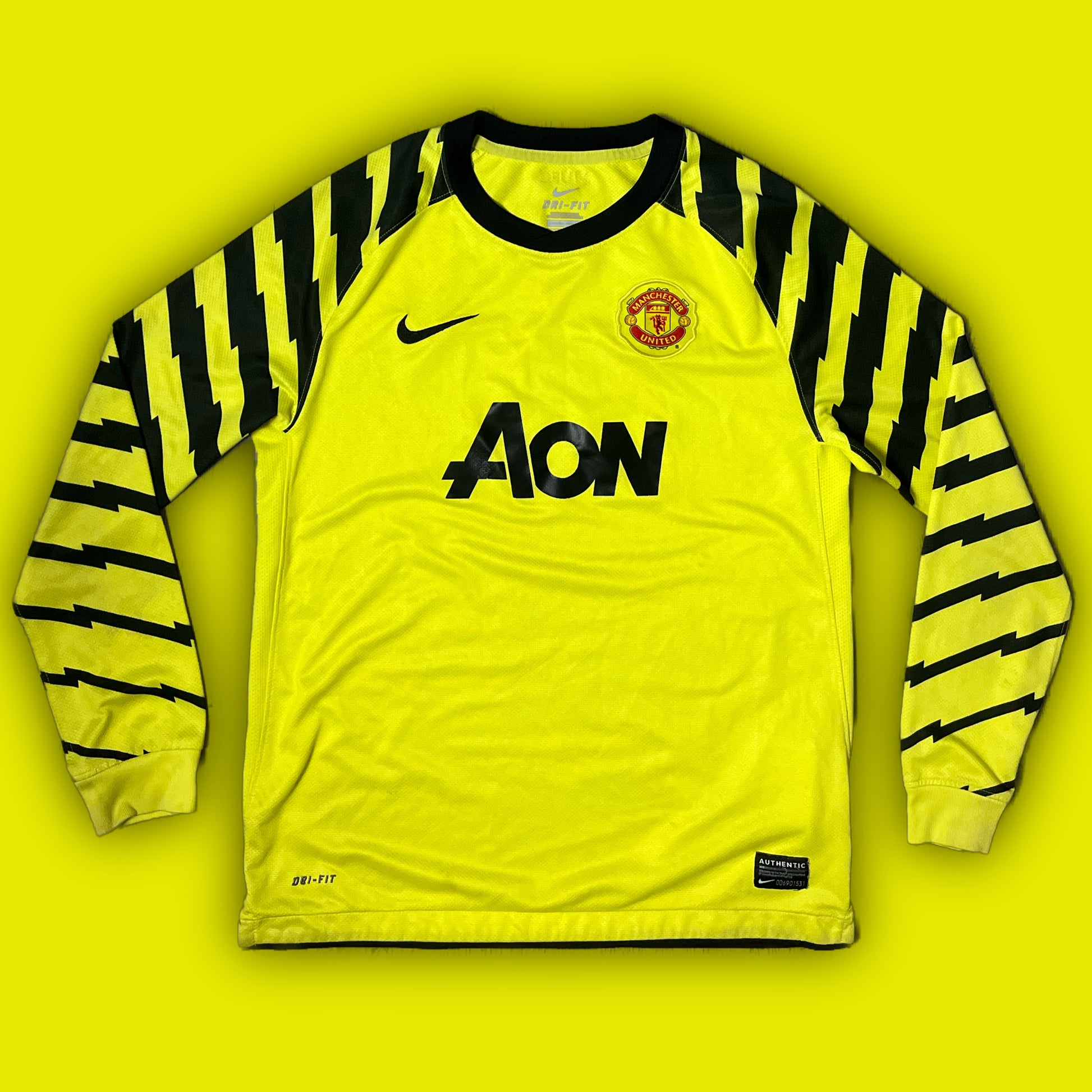 vintage Nike Manchester United 2010-2011 3rd Goalkeeper jersey {XS}