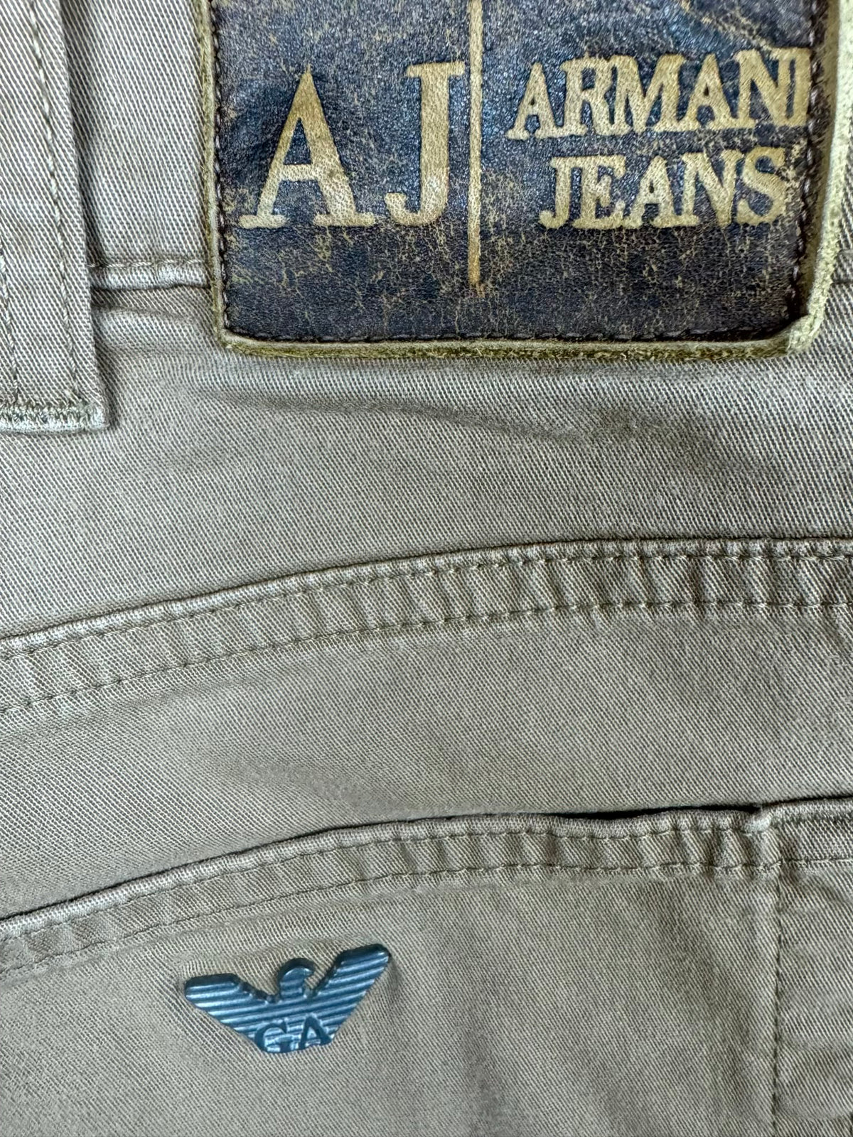 vintage Armani jeans {M}