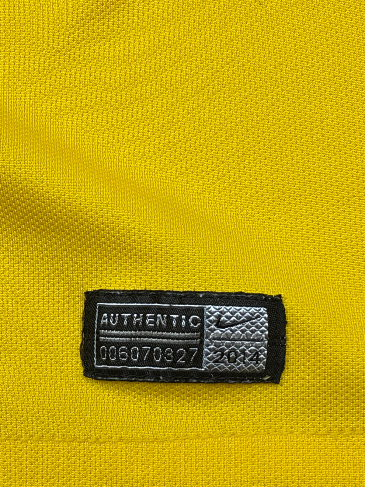 vintage Nike Brasil NEYMAR10 home jersey {M}