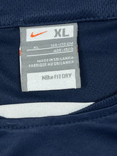 Load image into Gallery viewer, vintage Nike jersey {S}
