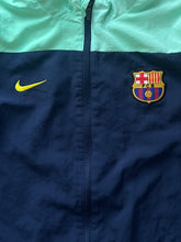Cargar imagen en el visor de la galería, vintage Nike Fc Barcelona windbreaker {S}
