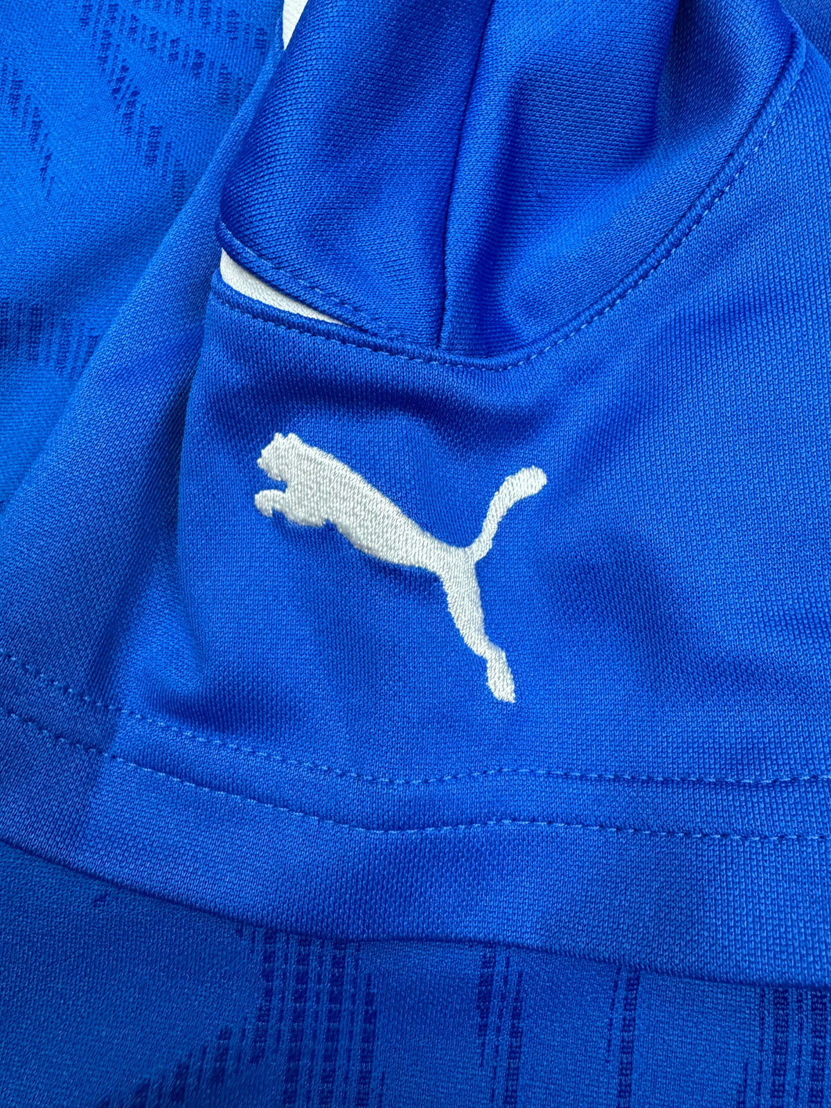 vintage Puma Italia home jersey {M}