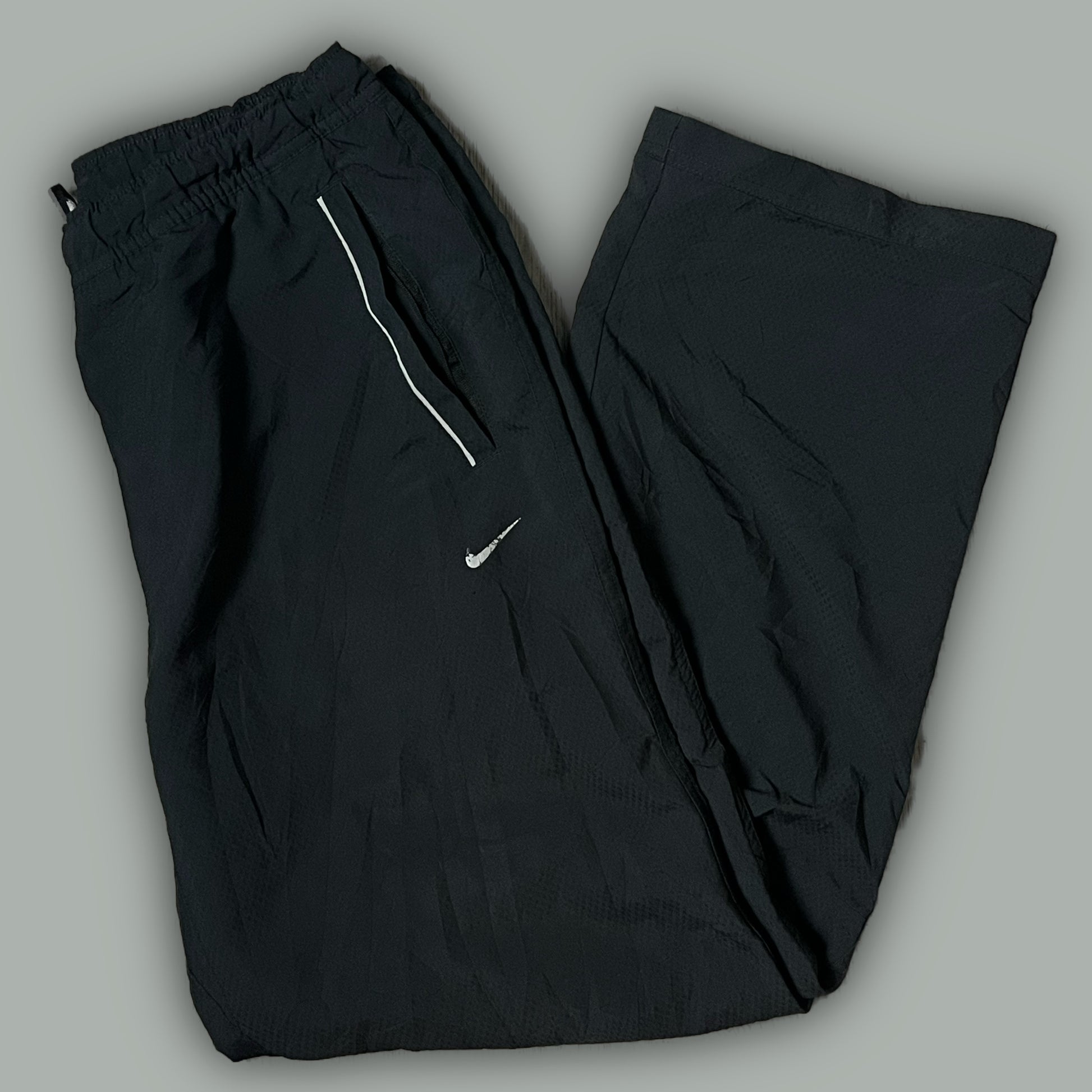 vintage Nike trackpants {M}