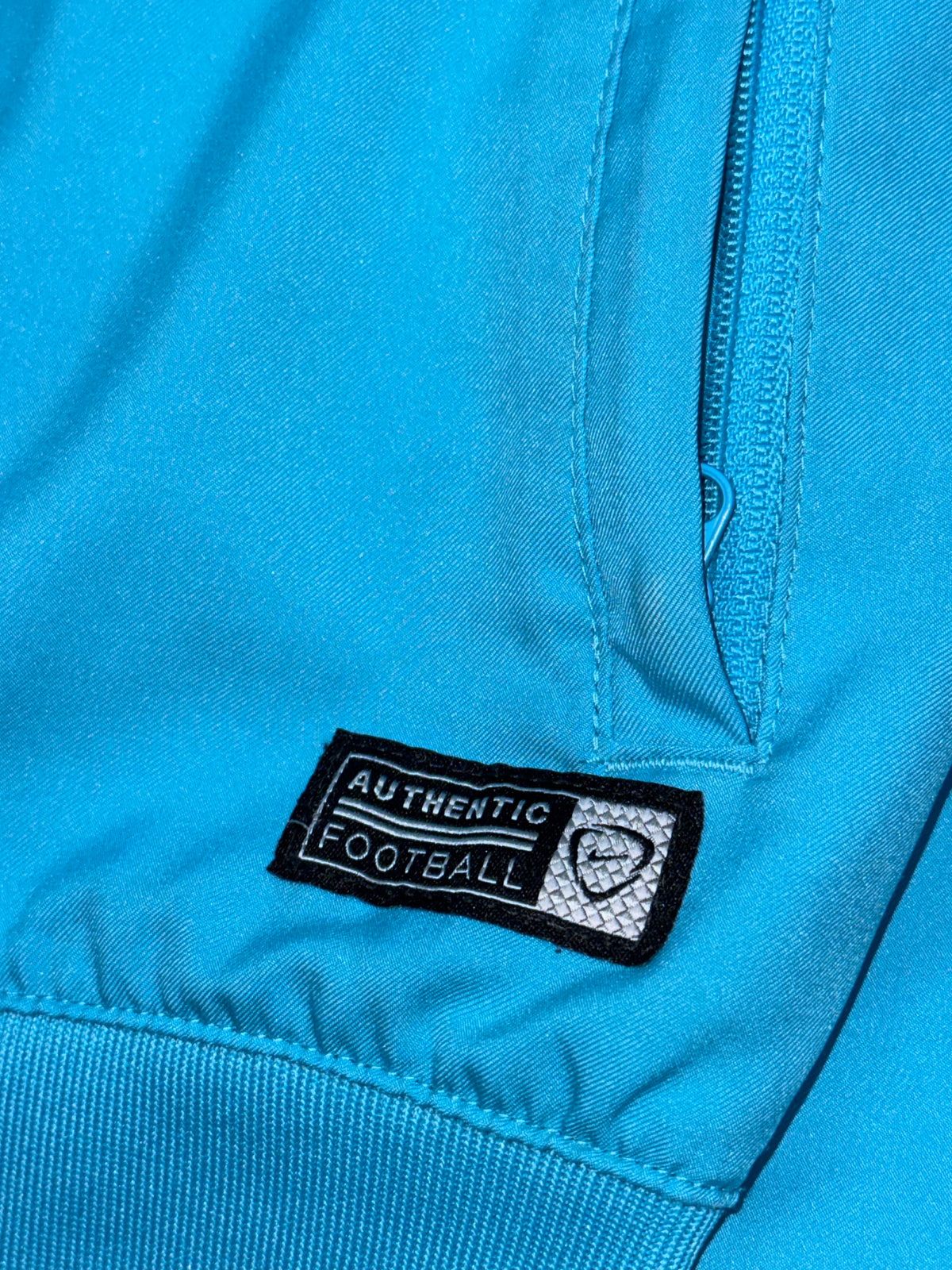 vintage Nike Manchester City windbreaker {S}
