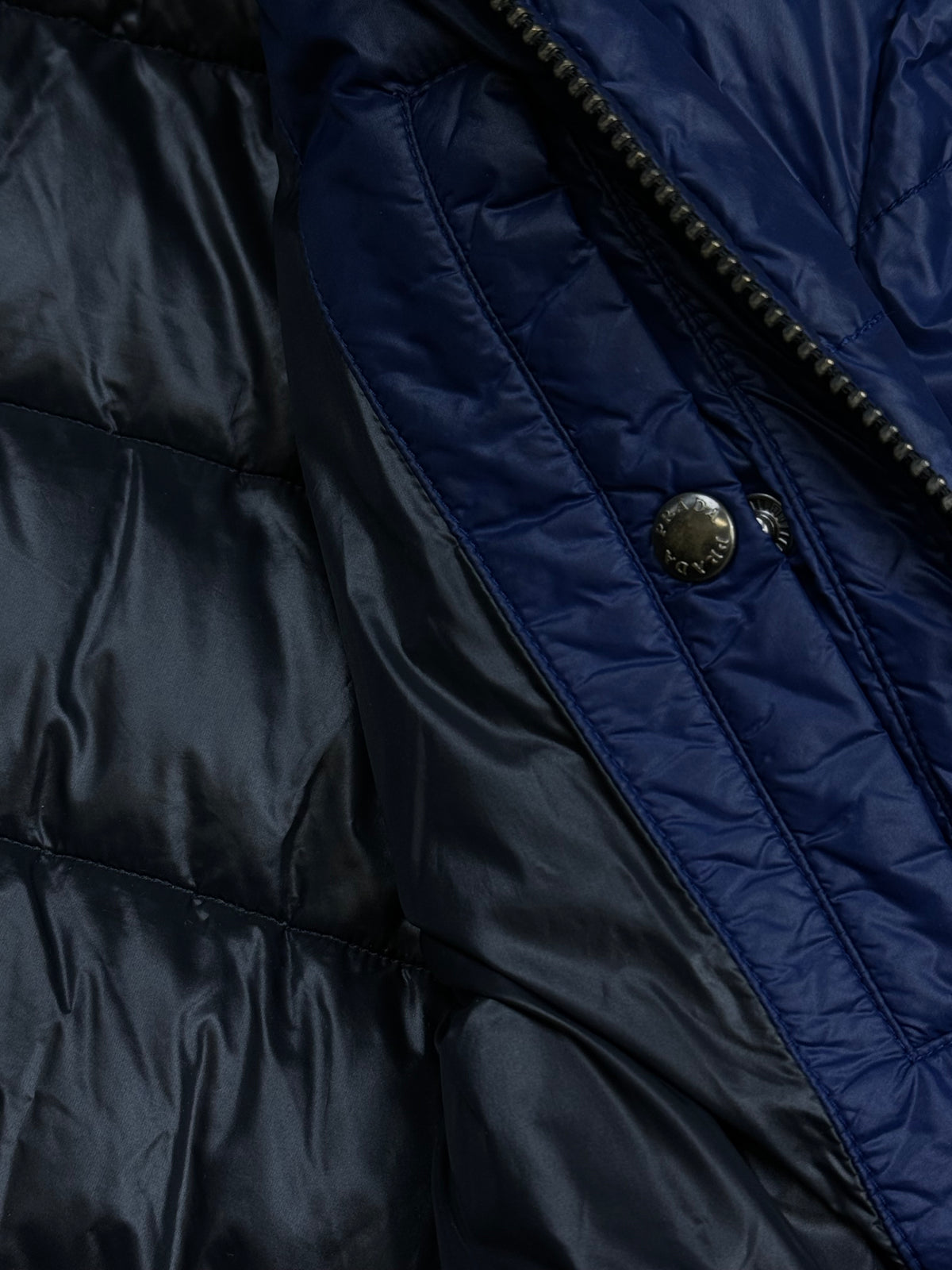 vintage Prada winterjacket {M}