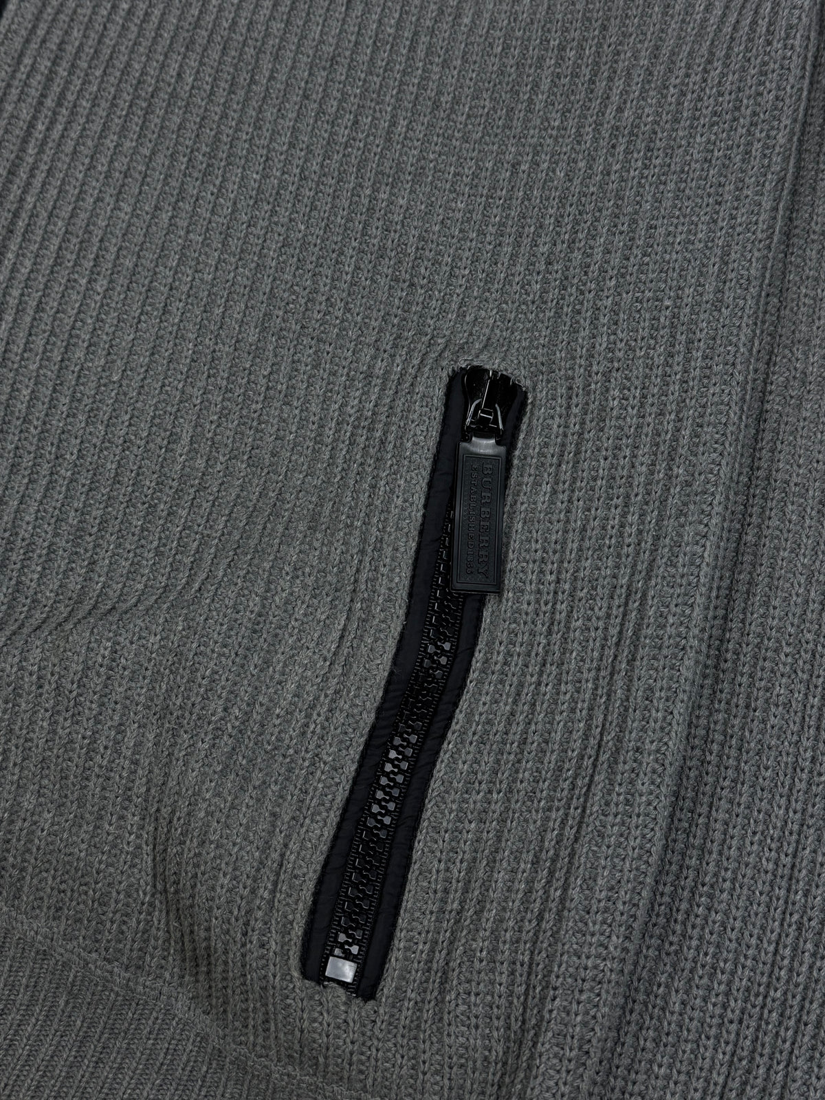 vintage Burberry Sport sweatjacket {XL}