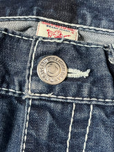 Charger l&#39;image dans la galerie, vintage True Religion jeans {XL-XXL}

