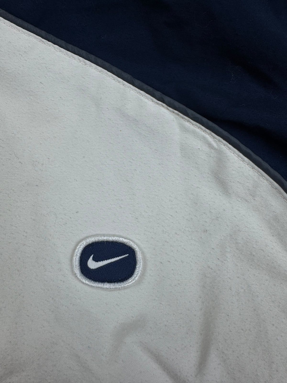 vintage Nike windbreaker {XS}