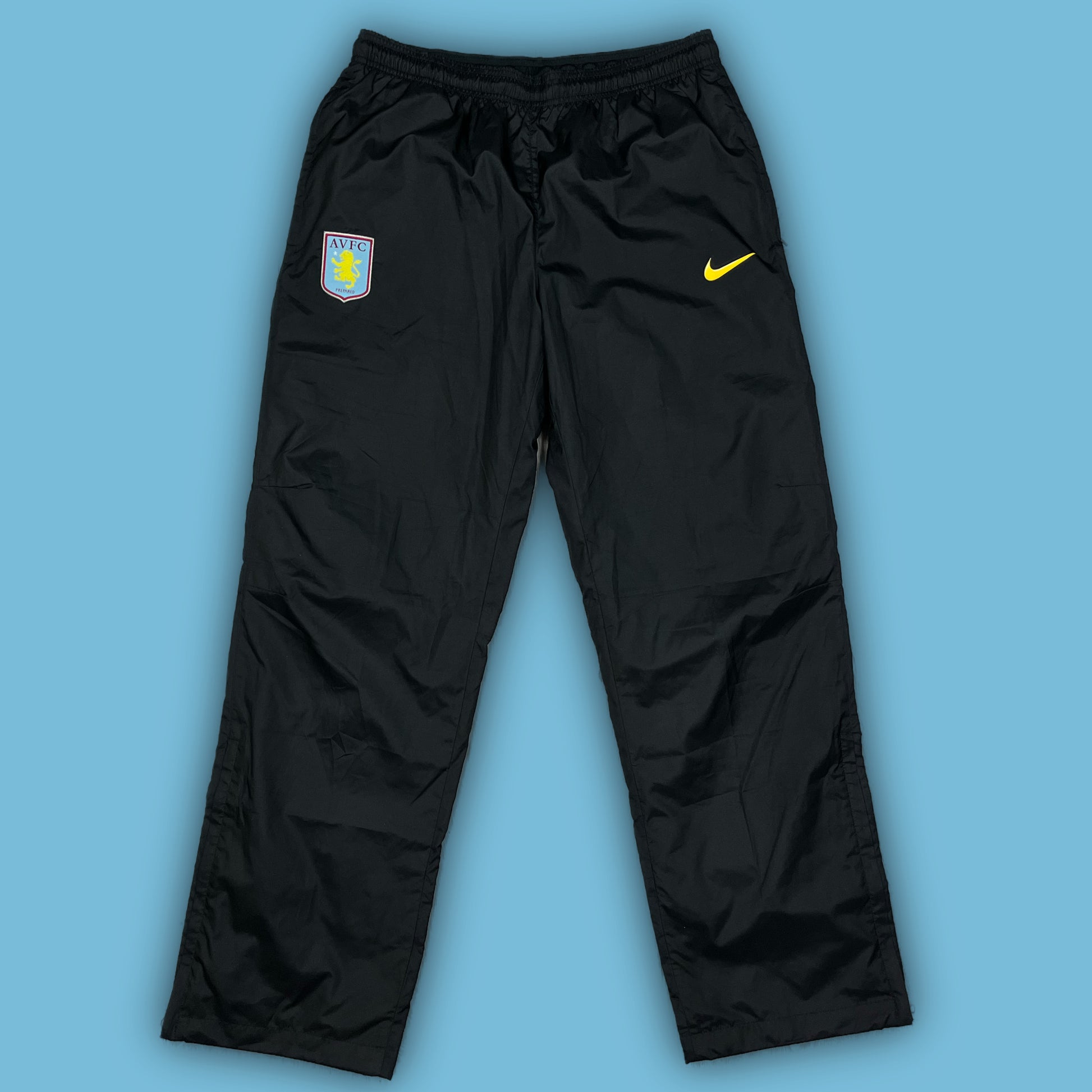 vintage Nike Fc Aston Villa trackpants {M}