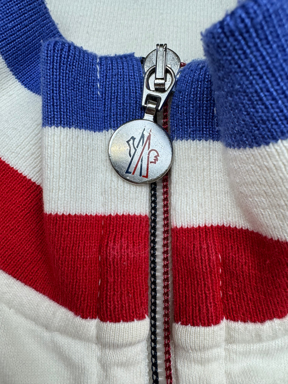 vintage Moncler sweatjacket {M}