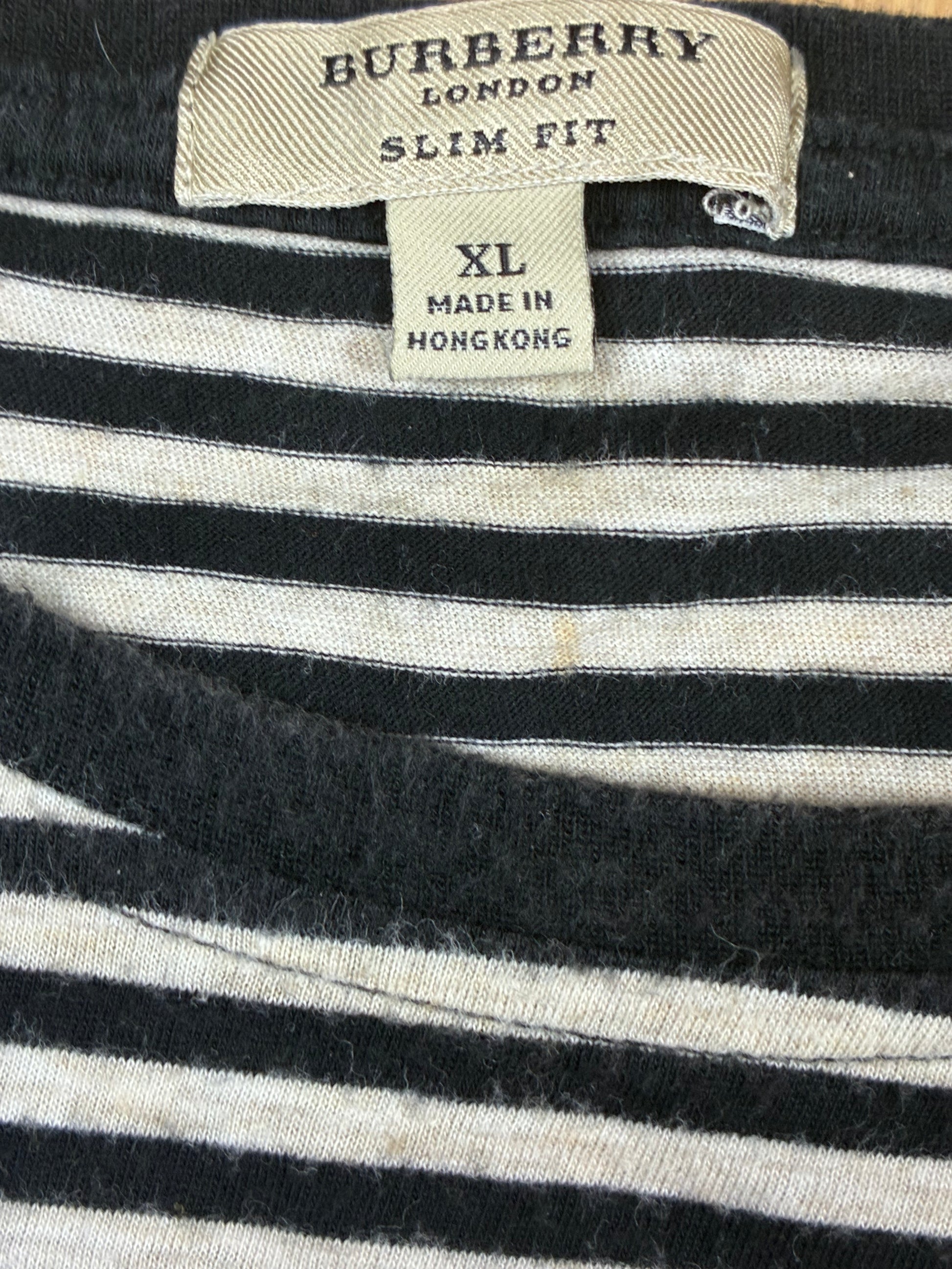 vintage Burberry t-shirt {XL}