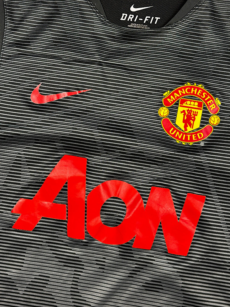 vintage Nike Manchester United trainingjersey {S}
