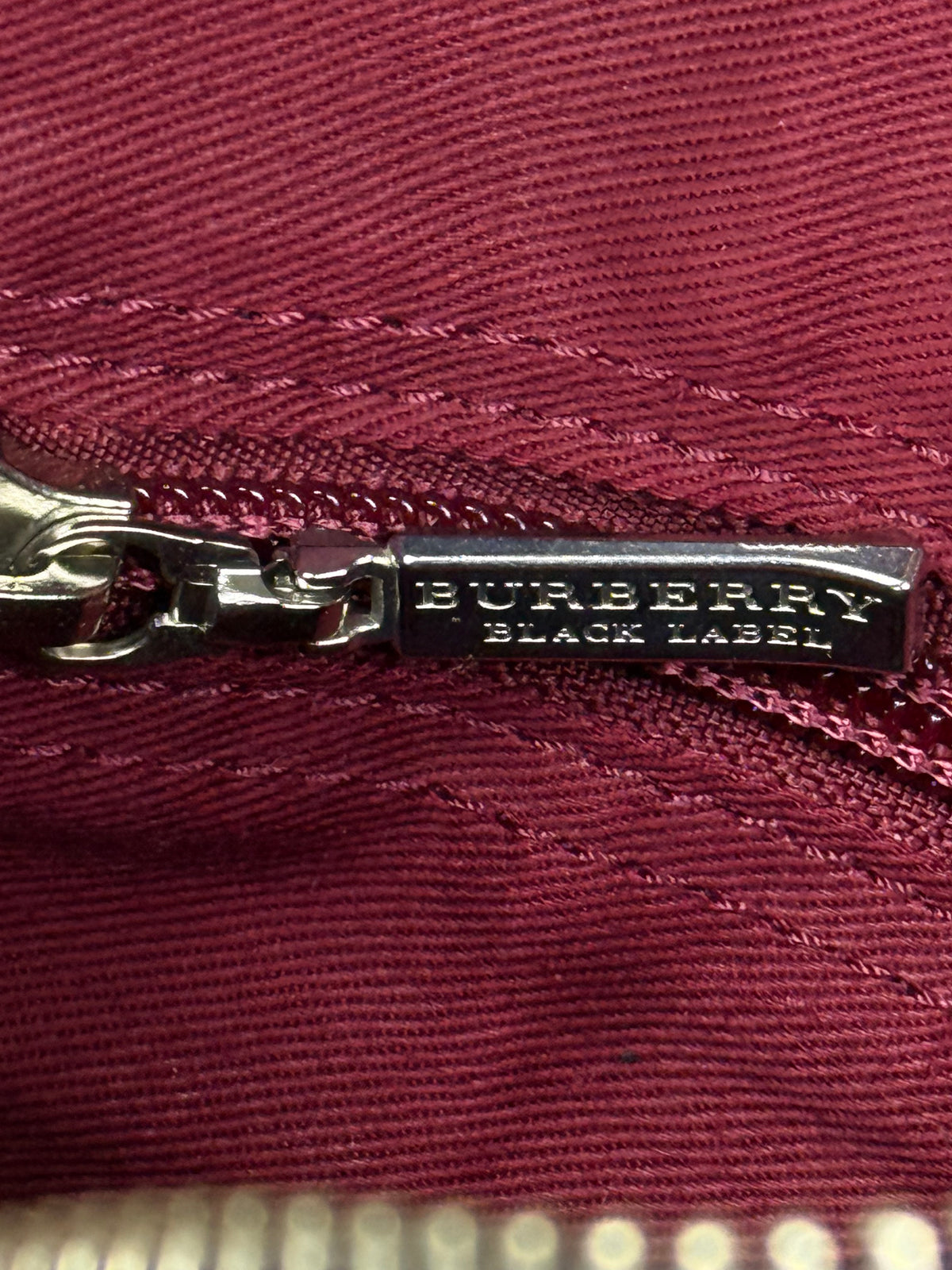 vintage Burberry Black Label slingbag