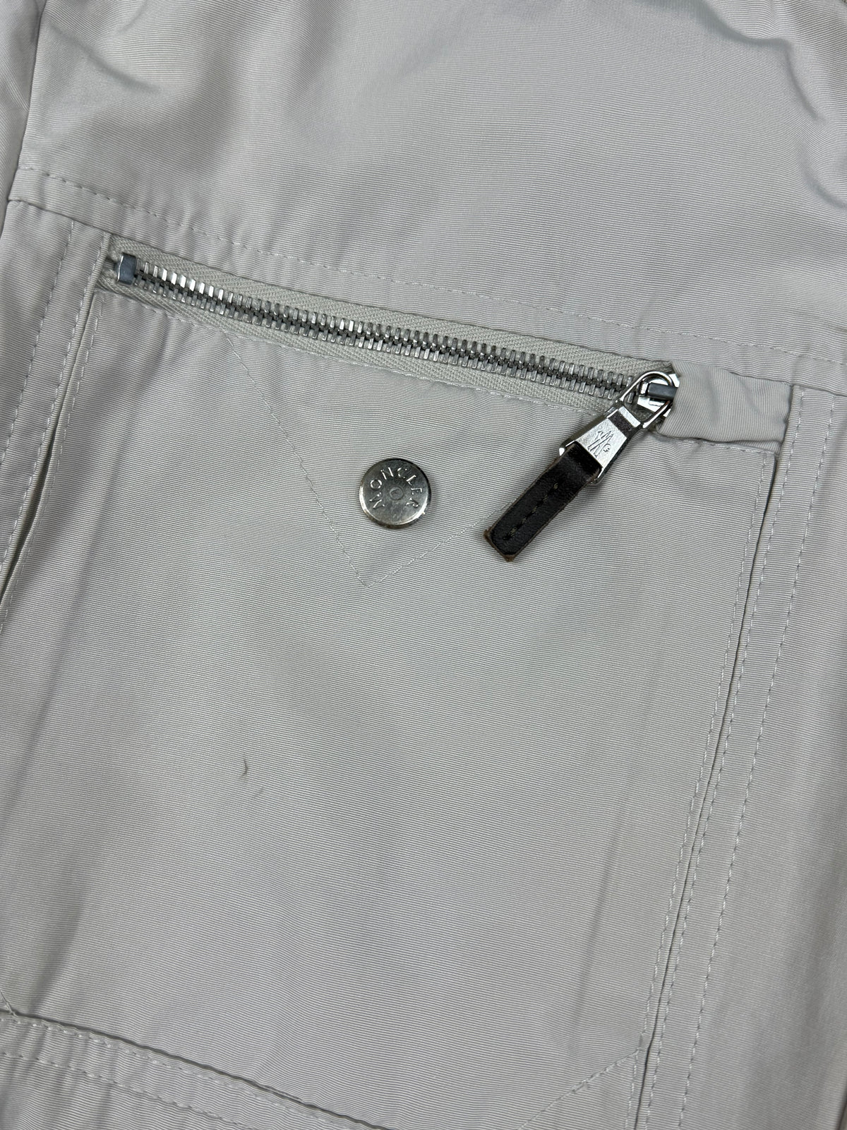 vintage Moncler windbreaker {M}