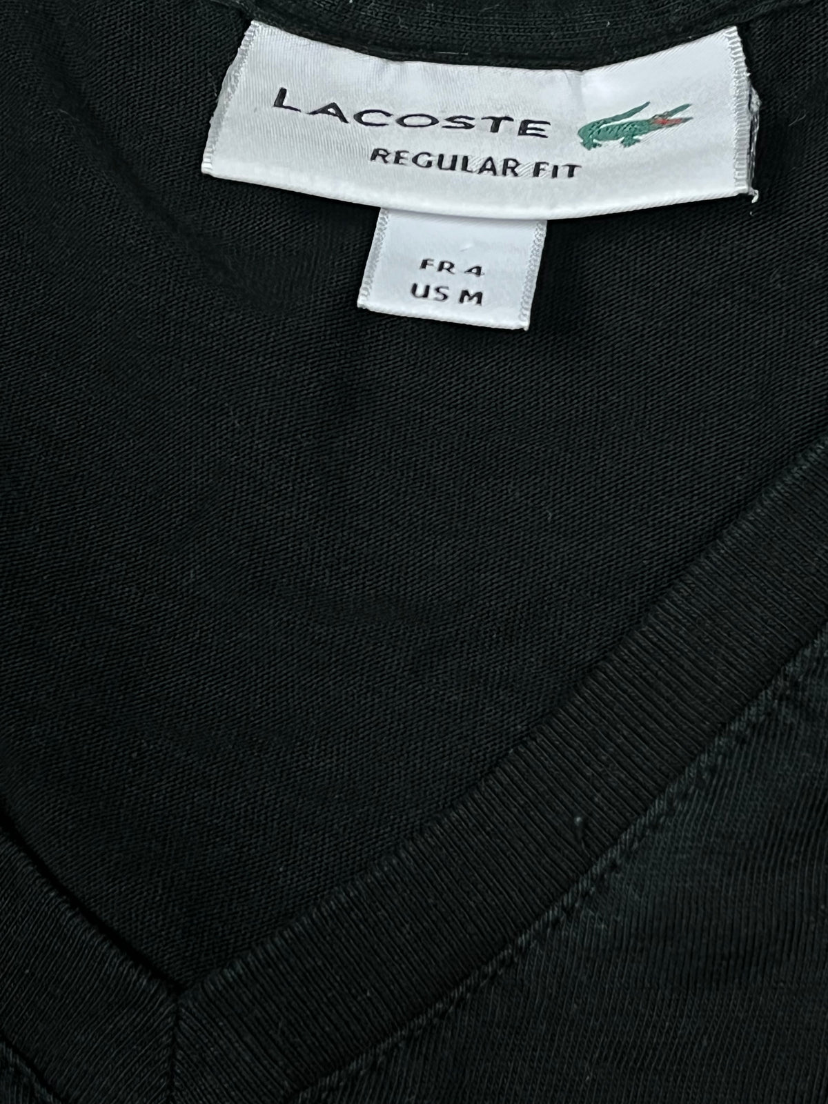black Lacoste t-shirt {M}