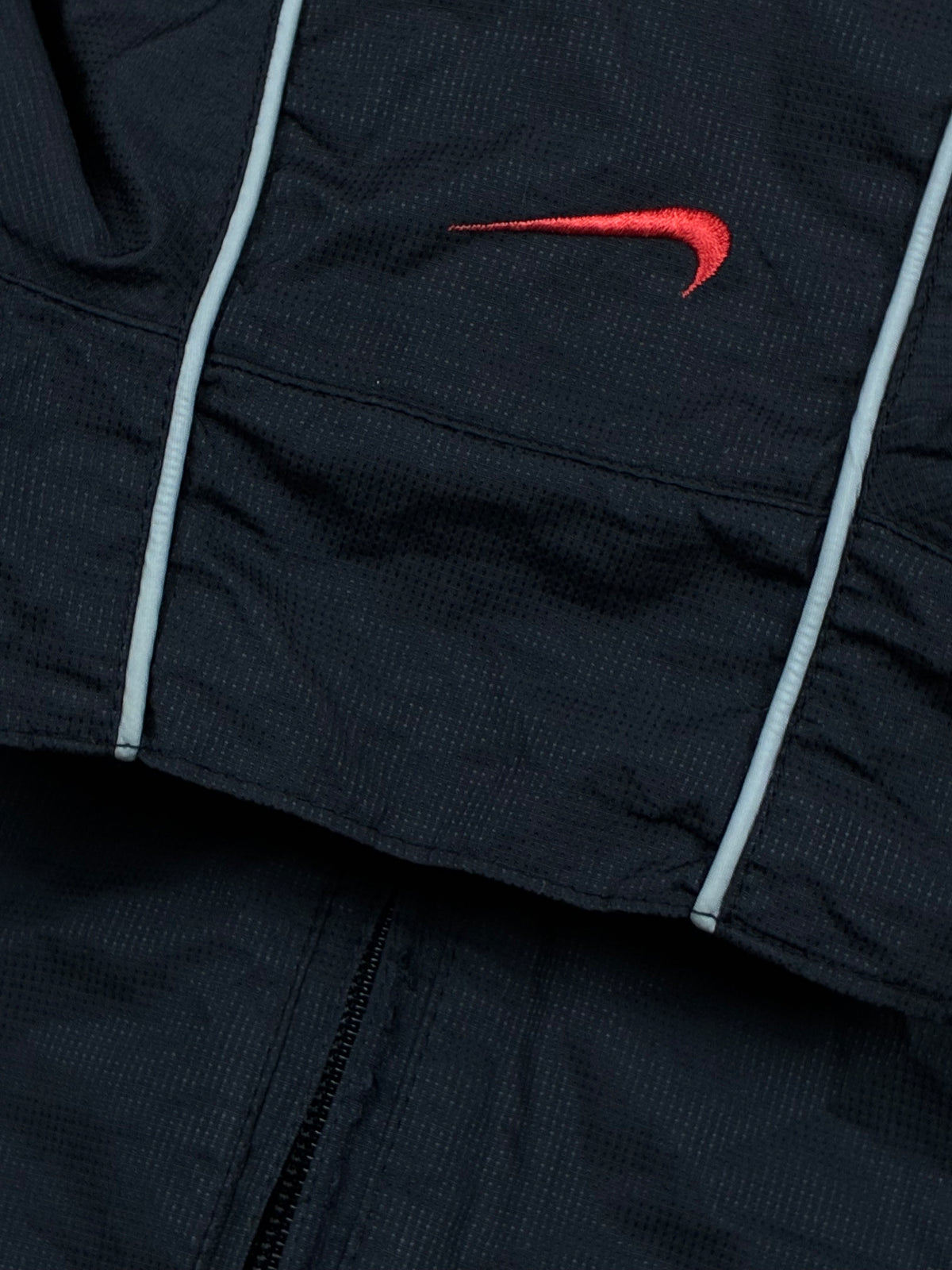 vintage Nike TN TUNED windbreaker {S}