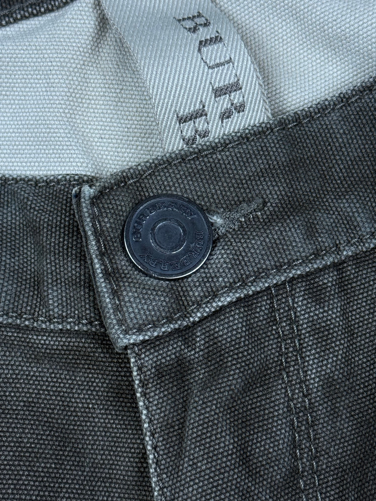 vintage Burberry jeans {XL}