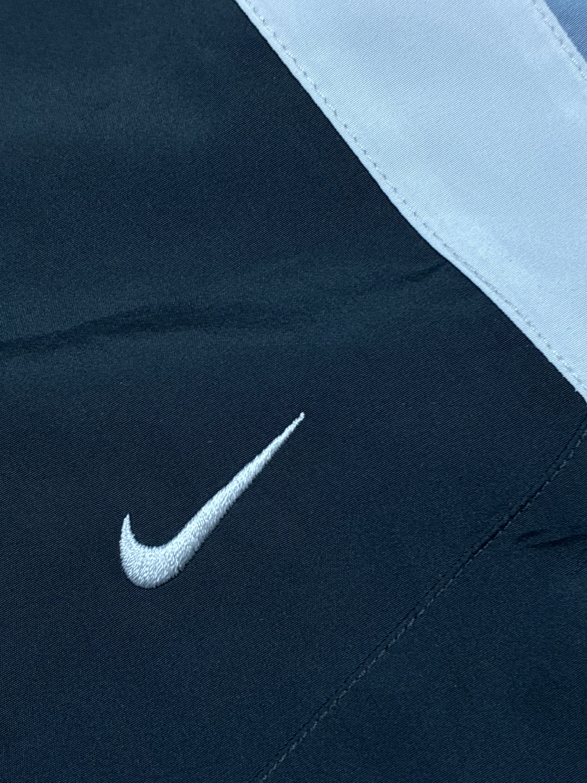vintage Nike windbreaker {M}