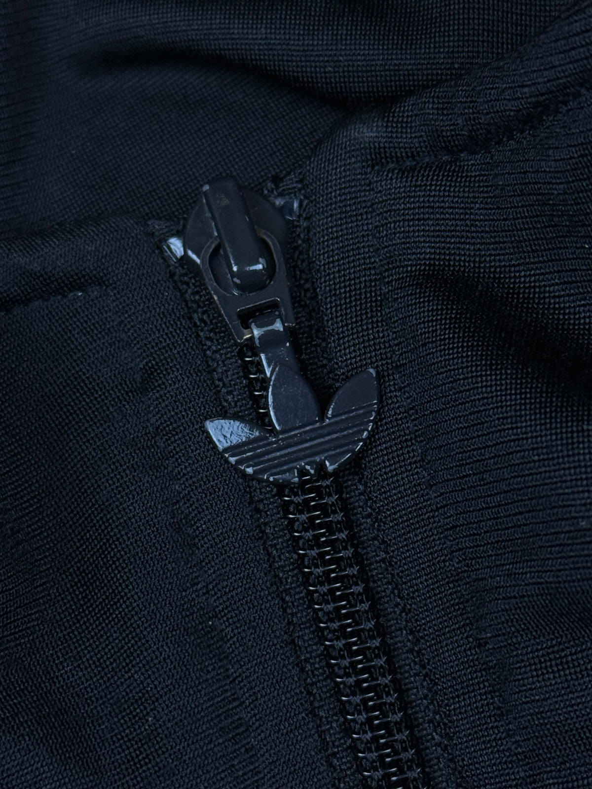 vintage Adidas trackjacket {XS}