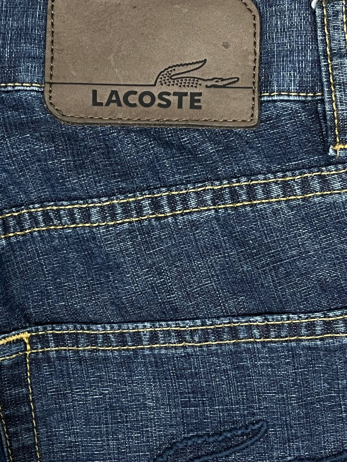 vintage Lacoste jeans {M}