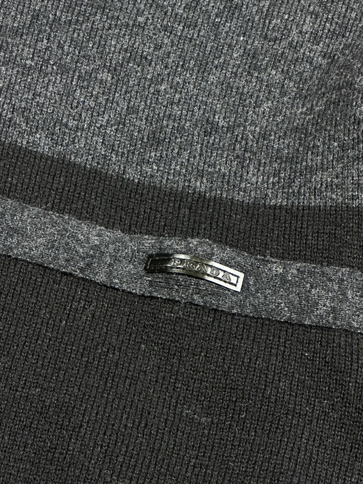 vintage Prada knittedsweater {L}