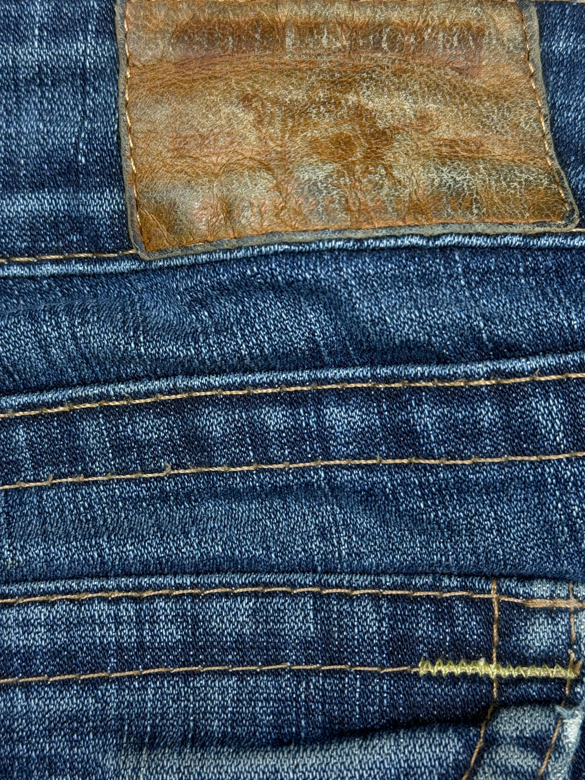 vintage True Religion jeans {M}