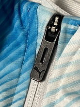 Carica l&#39;immagine nel visualizzatore di Gallery, white Puma Olympique Marseille trackjacket {S}
