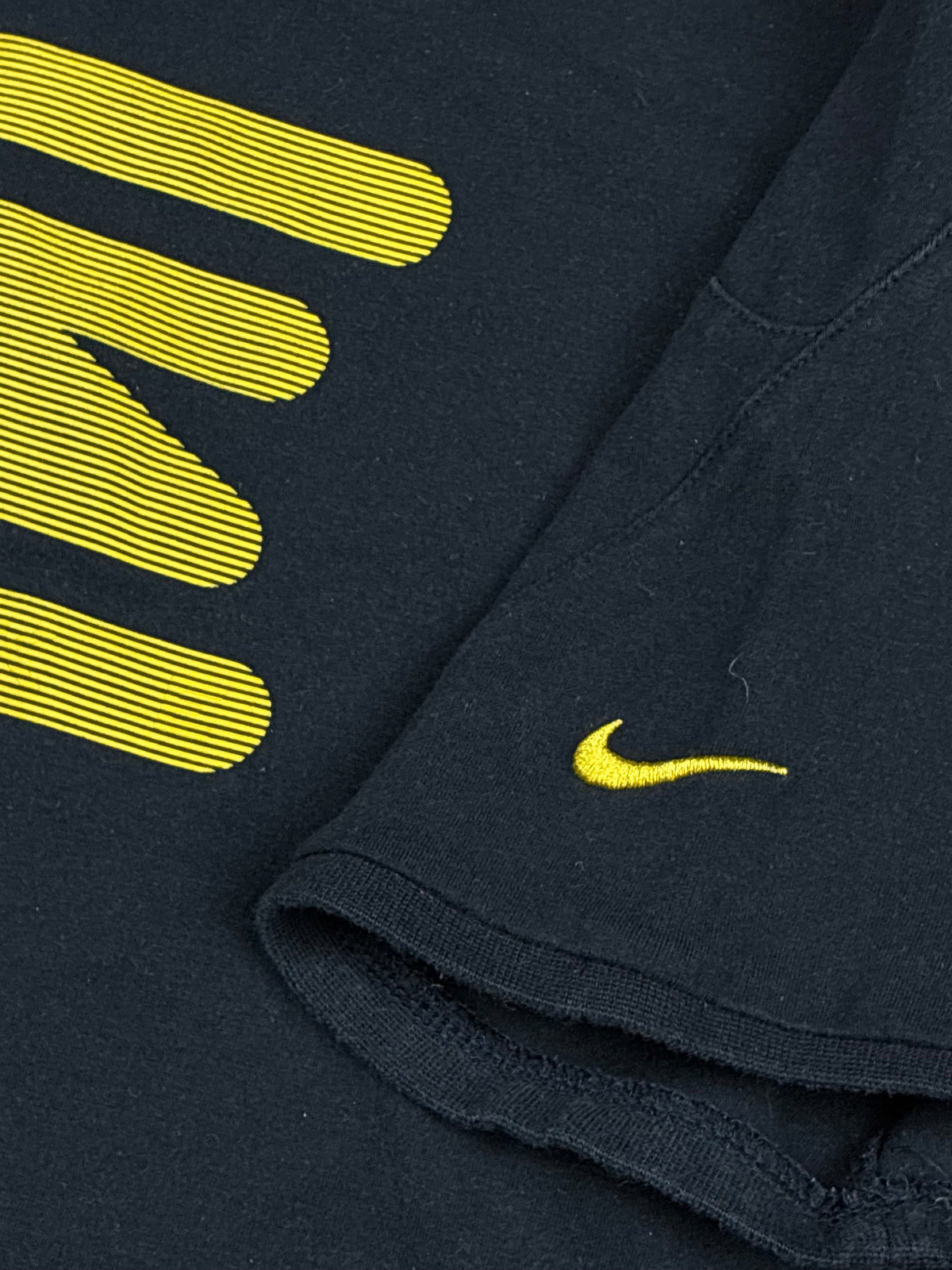 vintage Nike SHOX t-shirt {M}