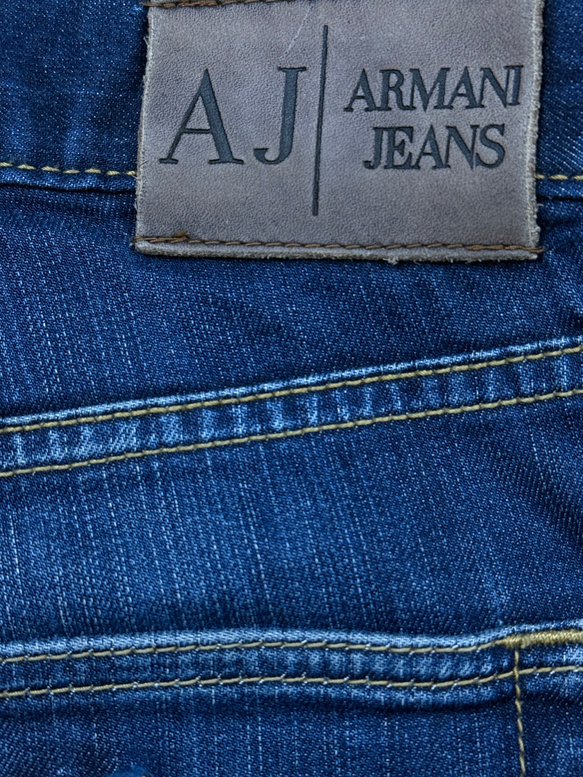vintage Armani jeans {S}
